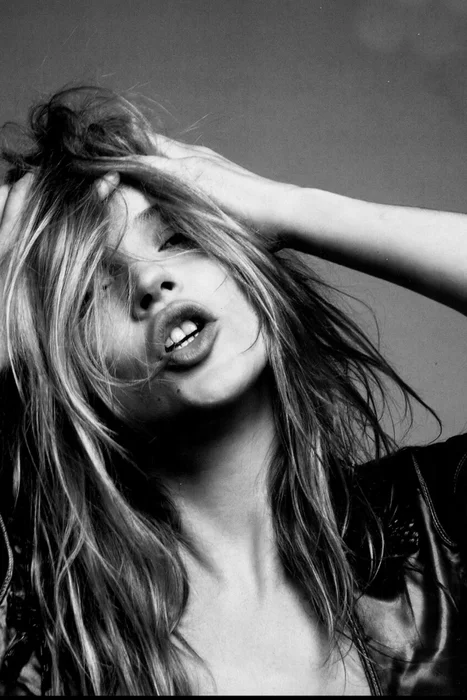 Kate Moss - Láminas, Uruguay | Mara Estudio