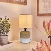 LAMPARA CEMENTO ENTRAMADO D15x27CM CAMEL/BLANCO en Multicolor - Lámparas de mesa, Uruguay | Koz, vista 2 de 3