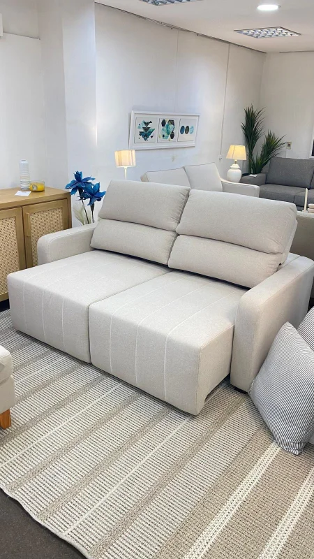 Sofá Havai Extensible Reclinable – Gris – 2 cuerpos en Beige - Sillones y sofás, Uruguay | Berna home, vista 3