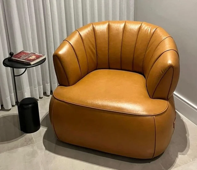 Poltrona Ivette en Camel, caramelo, off white. - Butacas, banquetas y puffs, Uruguay | New York Home, vista 2