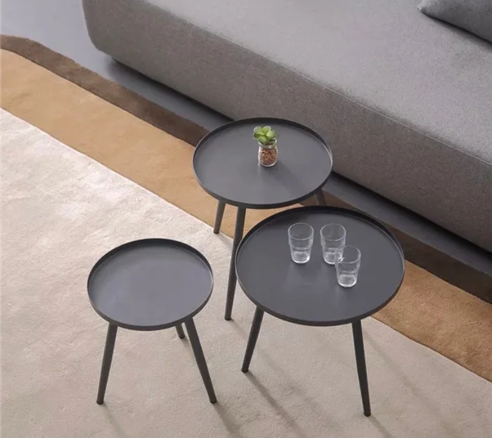 Mesa de Metal MM01 en Gris - Mesas de living, Uruguay | Simple Deco, vista 2