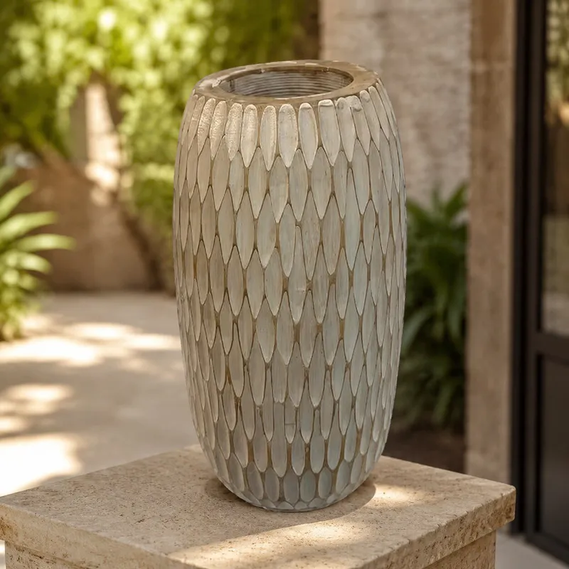Jarrón Madera 40 cms alto en Gris - Decoración, Uruguay | Camino a Casa