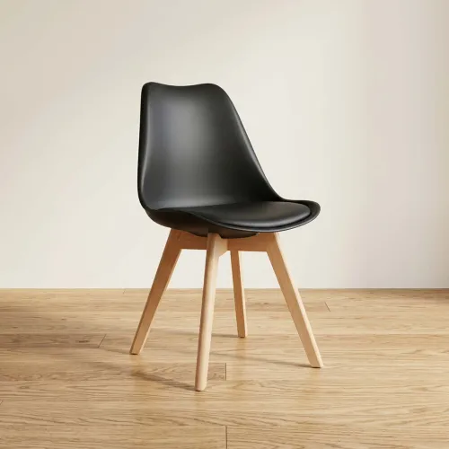 Silla De Comedor Polipropileno-y-madera Negro Estilo Eames en Negro - Sillas, Uruguay | Divino