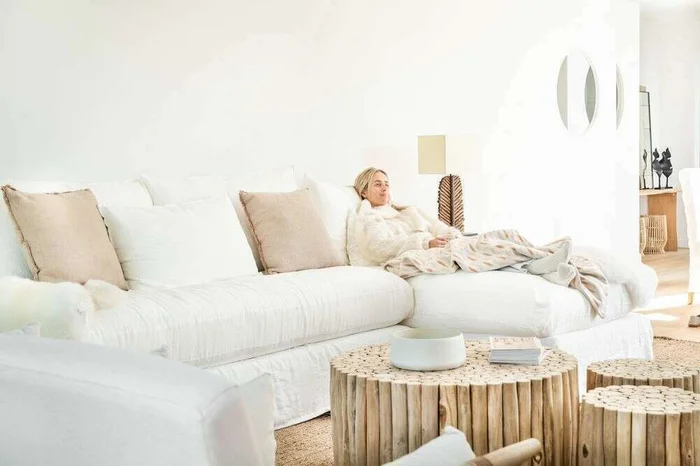 SILLON ALMA RINCONERO - LINO BLANCO en Blanco - Sillones y sofás, Uruguay | La Iberica, vista 5