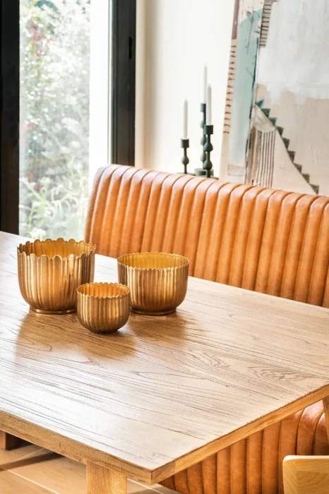 SILLON DE COMEDOR FERRARO - CUERO ITALIANO CARAMELO - 1.53 MTS en Marrón - Sillones y sofás, Uruguay | La Iberica, vista 9