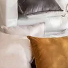ALMOHADON TERCIOPELO ORO - 55 X 55 CMS en Dorado - Textiles, Uruguay | La Iberica, vista 17 de 18