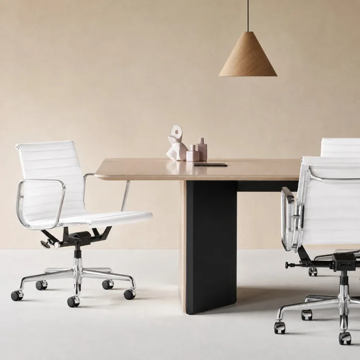 Silla Escritorio Eames - White en Beige - Sillas, Uruguay | Samic, vista 2