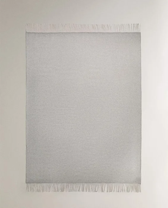 MANTA ESTRUCTURA ROMBOS en Gris - Textiles, Uruguay | Zara Home, vista 2