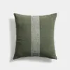 Almohadón Nurei de algodón y lino verde 50 x 50 cm en Verde - Textiles, Uruguay | Kavehome, vista 1 de 4