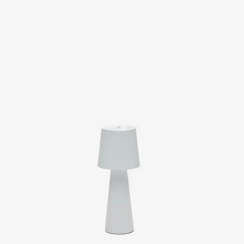 Lámpara de mesa Arenys - pequeña de metal con acabado pintado blanco en Blanco - Lámparas de mesa, Uruguay | Kavehome