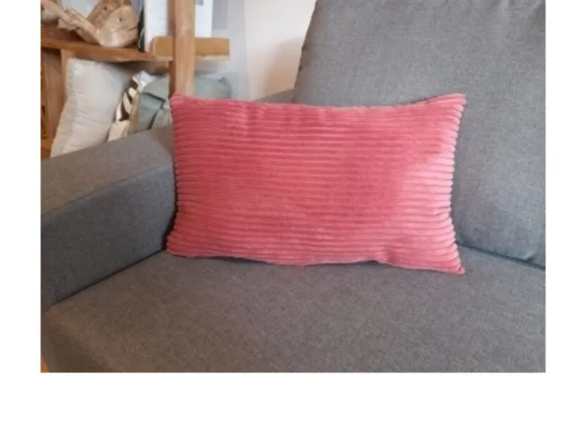 Almohadón Pana Cranberry red (trama a rayas) en Rojo - Textiles, Uruguay | Finkel