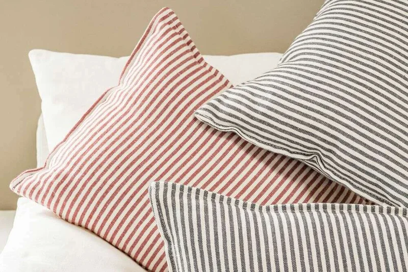 ALMOHADON LINO ALTO GRAMAJE RAYAS ROJAS - 70 X 43 CMS en Rojo - Textiles, Uruguay | La Iberica, vista 8