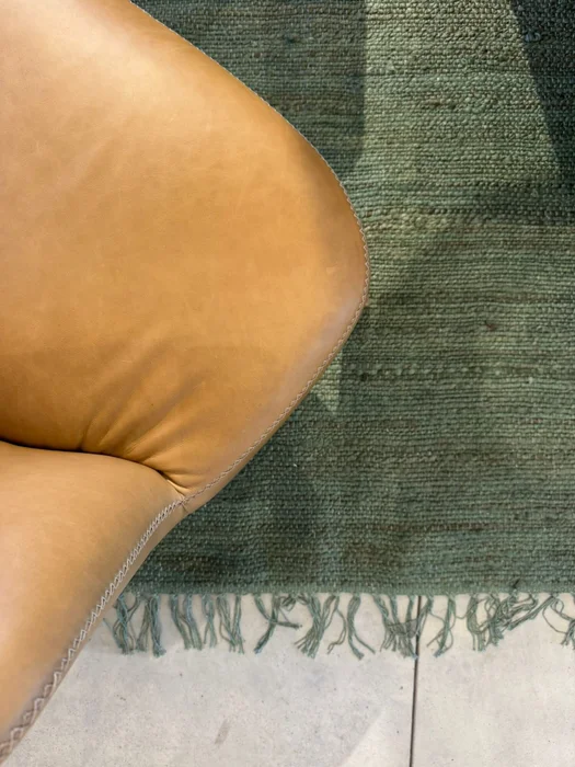 ALFOMBRA YUTE BASIC VERDE OSCURA en Verde - Alfombras, Uruguay | Masinfinito Casa