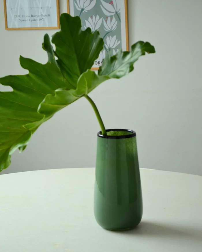Florero AY 02 en Verde - Jarrones, Uruguay | Dos Orillas Casa, vista 2
