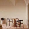 Mesa redonda Jeanette de madera maciza de - teca Ø 90 cm en Madera natural - Mesas de comedor, Uruguay | Kavehome, vista 2 de 5