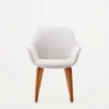 Silla Aleli de chenilla beige y patas de madera maciza de fresno con acabado nogal en Beige - Sillas, Uruguay | Kavehome, vista 9 de 10