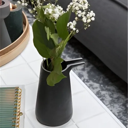 Jarrón FARMA Negro Medium en Negro - Decoración, Uruguay | Viasono