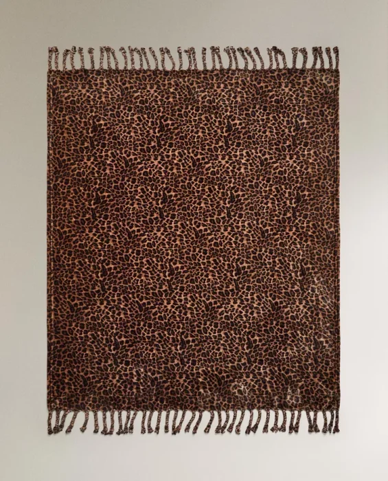 MANTA POLAR LEOPARDO en Multicolor - Textiles, Uruguay | Zara Home, vista 2
