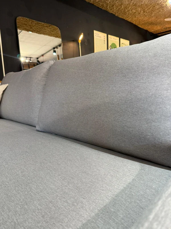 Sofá Manchester con Funda Desmontable 2 Cuerpos (155cm) – Gris Oscuro en Gris - Sillones y sofás, Uruguay | Berna Home, vista 4