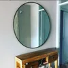 Espejo circular en Negro - Dormitorio, Uruguay | Casa Ernesta, vista 2 de 5