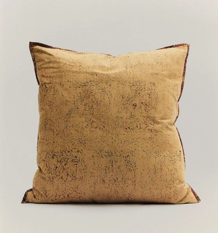 FUNDA COJÍN BLOCK PRINT - Textiles, Uruguay | Zara Home