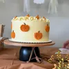 Pie de torta alta base negra y flecos – 30cm - Decoración, Uruguay | Dreams On Time, vista 11 de 13
