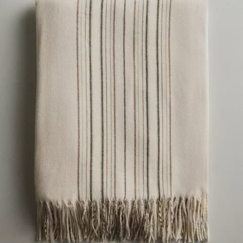MANTA SUAVE RAYAS - Textiles, Uruguay | Zara Home