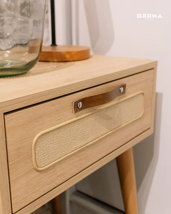 Mesa de Luz Praga - Crudo con Esterilla en Madera natural - Mesas de luz, Uruguay | Berna home, vista 3