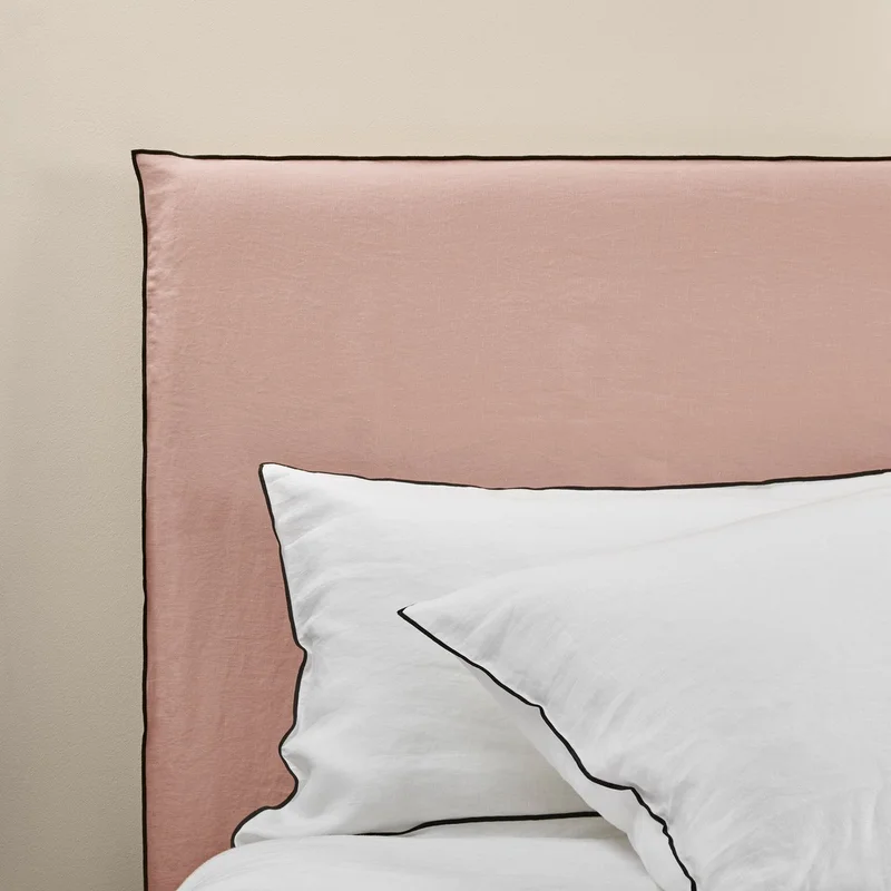 Respaldo con funda con vivos pestaña en Blanco - Dormitorio, Uruguay | Pieza Clave, vista 29