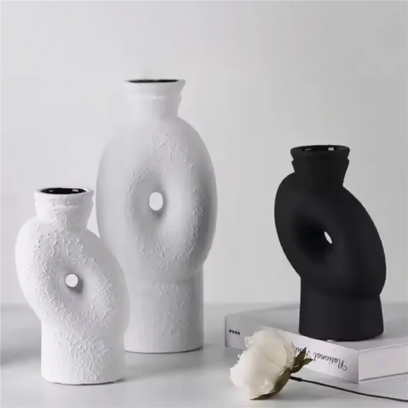 FLORERO CERAMICA 12x8.5x20CM NEGRO en Negro - Jarrones, Uruguay | Decohogar, vista 3