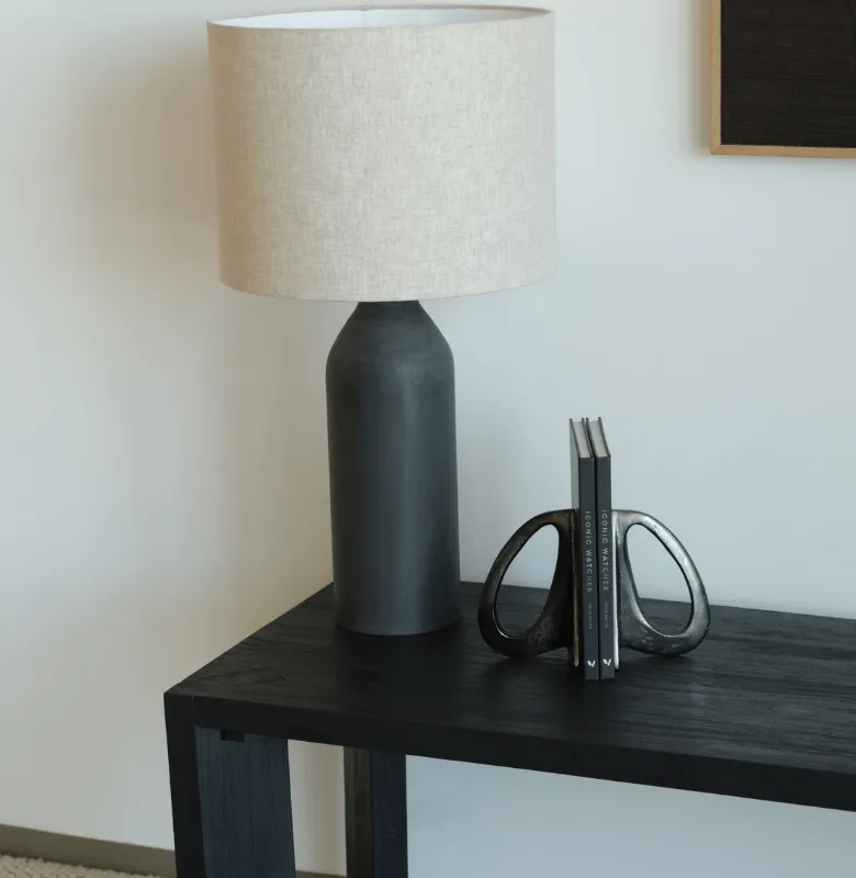 L.MESA DORA 50X16 VINTAGE GREY  en Gris - Lámparas de mesa, Uruguay | Masinfinito Casa