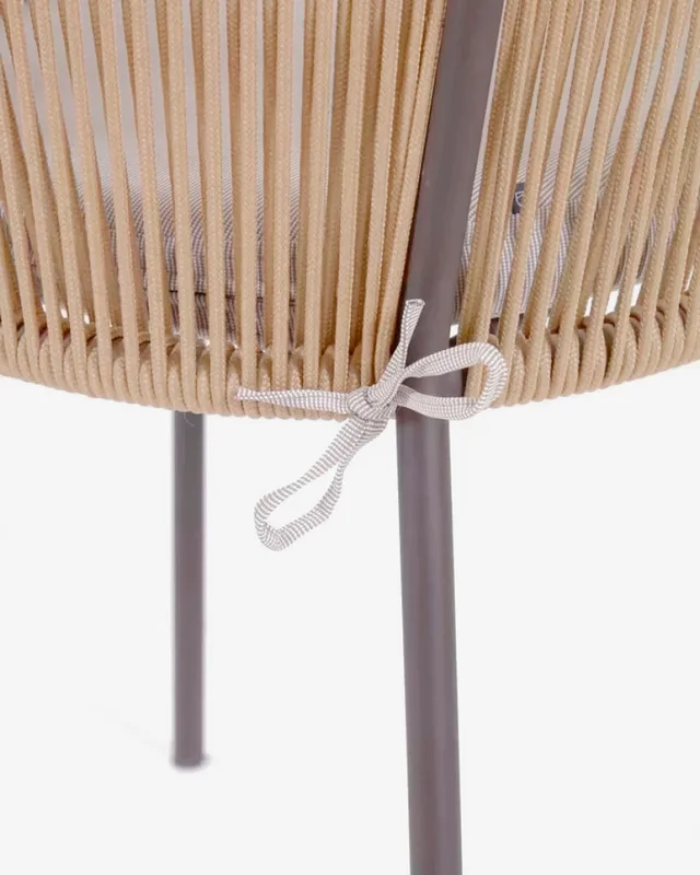 Silla Yanet - de cuerda beige y patas de acero galvanizado en Beige - Sillas, Uruguay | Kavehome, vista 5