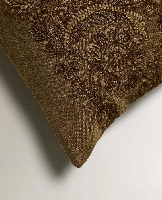 FUNDA COJÍN BORDADO - Textiles, Uruguay | Zara Home, vista 3