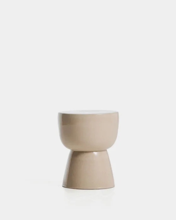 Mesa auxiliar exterior Mesquida de cerámica - con acabado crudo glaseado Ø 36 cm en Beige - Mesas de arrimo, Uruguay | Kavehome