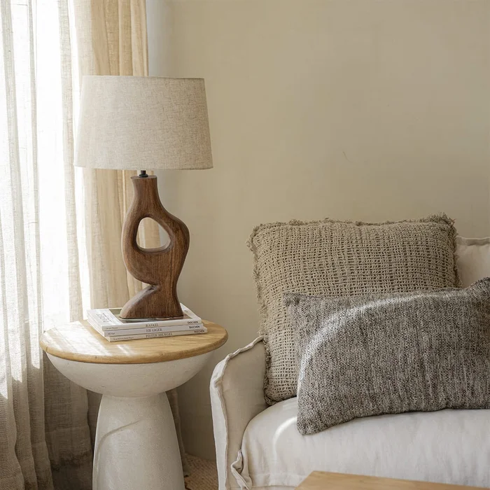 Lámpara de mesa Mila en Madera natural - Lámparas de mesa, Uruguay | De Arcos