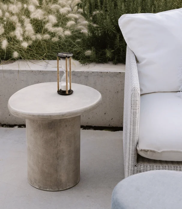 MESA CEMENTO ORGANICA WEATHERED en Gris - Muebles para el exterior, Uruguay | Masinfinito Casa, vista 2