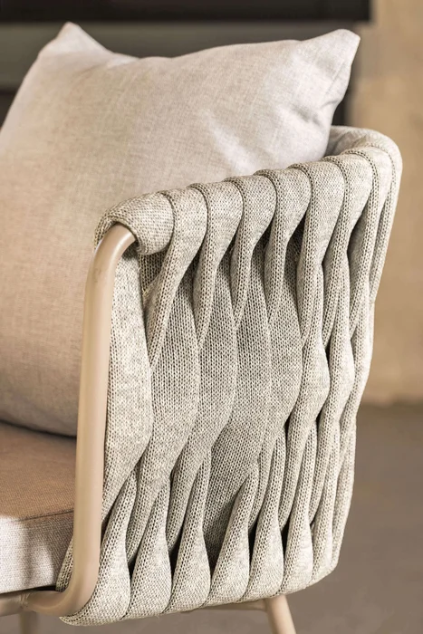 SILLA / BUTACA HONGUITO - EXTERIOR en Beige - Sillas, Uruguay | La Iberica, vista 2