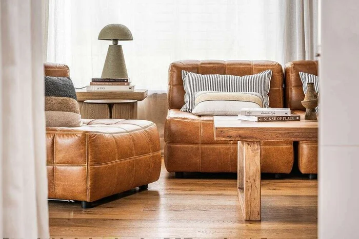 BUTACA COLUMBIA - CUERO ITALIANO CARAMELO en Marrón - Sillones y sofás, Uruguay | La Iberica, vista 13