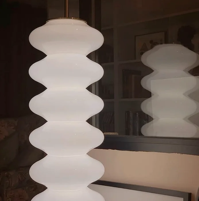 Lámpara Totem en Blanco - Iluminación, Uruguay | CB Studio, vista 5