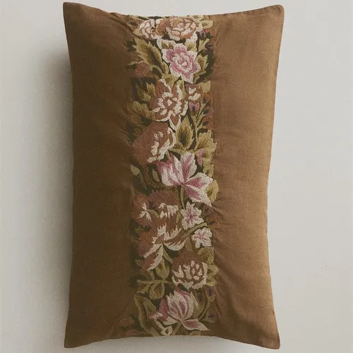 FUNDA COJÍN BORDADO - Textiles, Uruguay | Zara Home