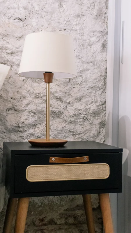 Mesa de Luz Praga - Negra con Esterilla en Negro - Mesas de luz, Uruguay | Berna Home, vista 4