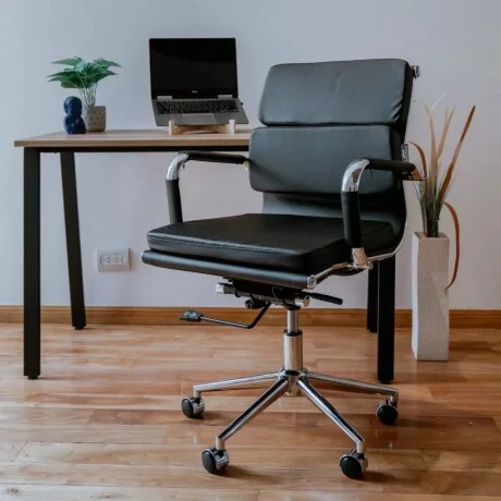 Silla de oficina Zaphiro en Negro - Sillas de escritorio, Uruguay | La Cueva Muebles, vista 9