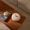 Jarrón de papel maché Nivala - 15,5cm en Blanco - Jarrones, Uruguay | Kavehome, vista 2 de 6