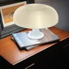 Luminaria de Mesa Navone Blanca en Blanco - Lámparas de mesa, Uruguay | Serlux, vista 3 de 5