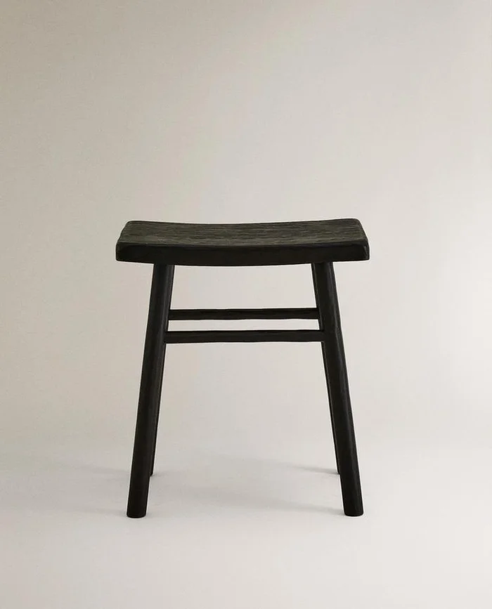 TABURETE MARTILLADO MADERA en Marrón - Sillas, Uruguay | Zara Home, vista 2
