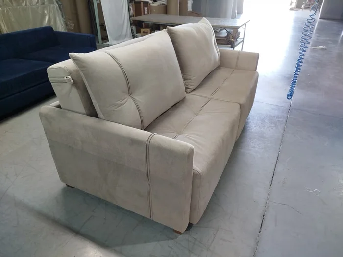 Sofá Cama Gramado 220cm – Beige Oscuro Easy Clean en Beige - Sillones y sofás, Uruguay | Berna Home, vista 4