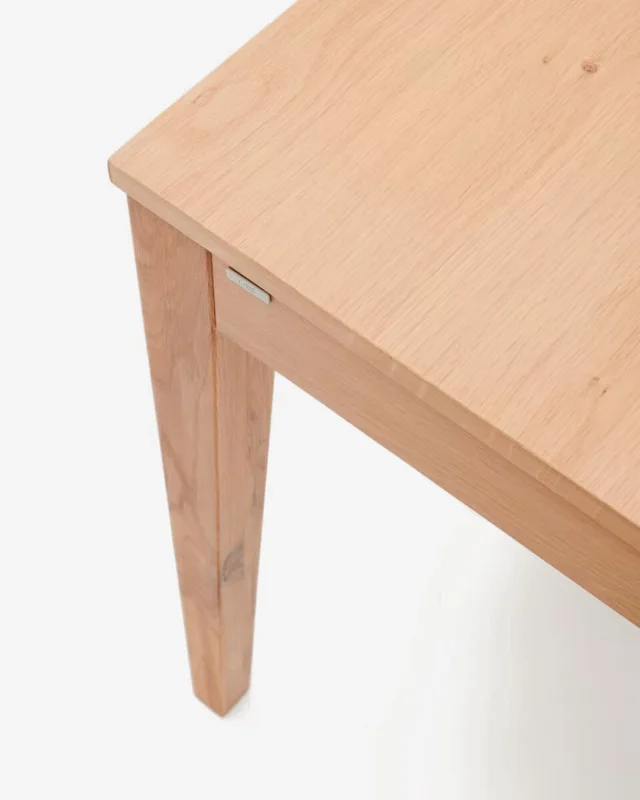 Mesa extensible Yain de chapa y madera maciza de roble - 120 (180) x 80 cm en Madera natural - Mesas de comedor, Uruguay | Kavehome, vista 6
