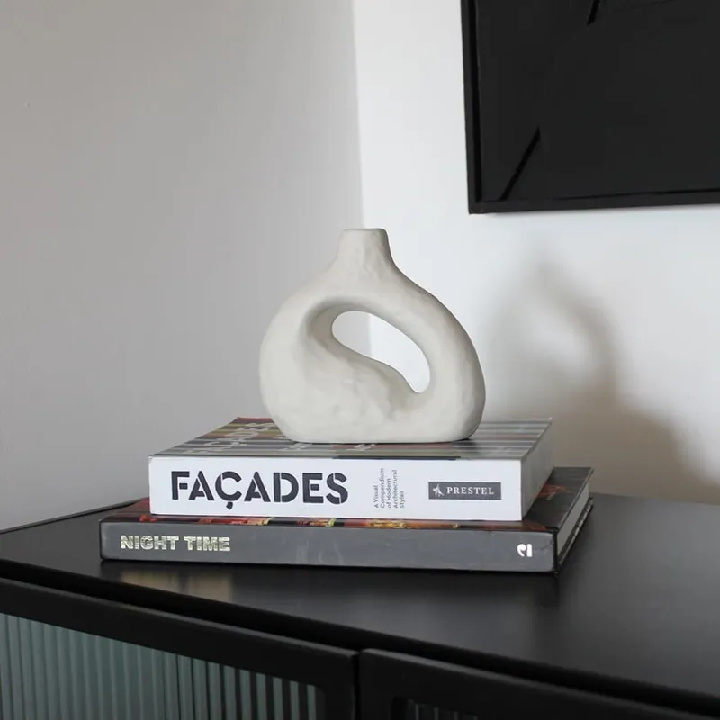 Jarrón de cerámica Alisio en Blanco - Decoración, Uruguay | Buho Store
