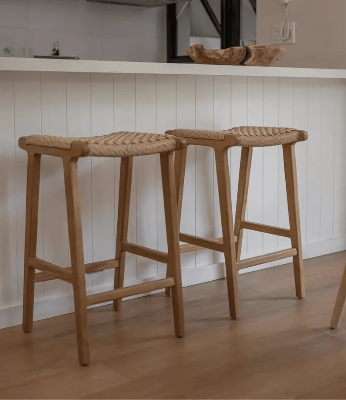 BANCO ALTO CATANIA TEKA Y CUERDA SIN RESPALDO 65 CM  en Madera natural - Butacas, banquetas y puffs, Uruguay | Masinfinito Casa, vista 2