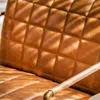 BUTACA ASTON CUERO ITALIANO CARAMELO en Marrón - Butacas, banquetas y puffs, Uruguay | La Iberica, vista 13 de 22